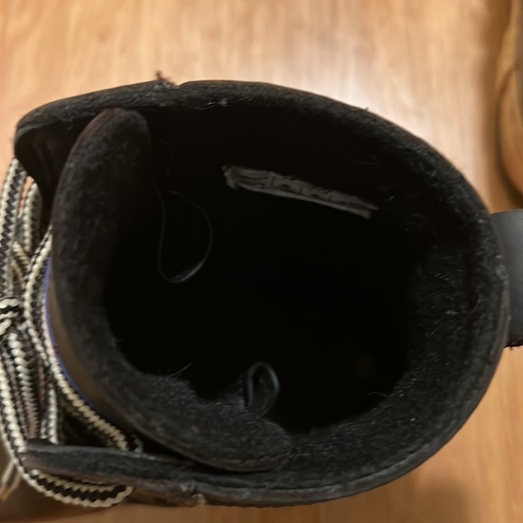 Women’s Xtratuf Boots - Picture 5 of 8